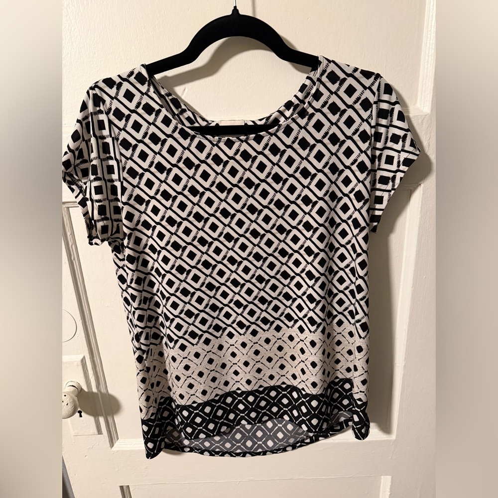 Chico's Endless Medallions Kaylee Jersey Top Geometric Print Size 1 (M/8)